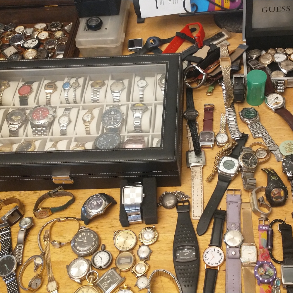 Assorted Watches Collection - Picture 2 of 11